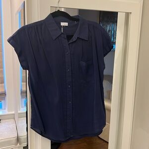 NWT Ecru navy short sleeve blouse